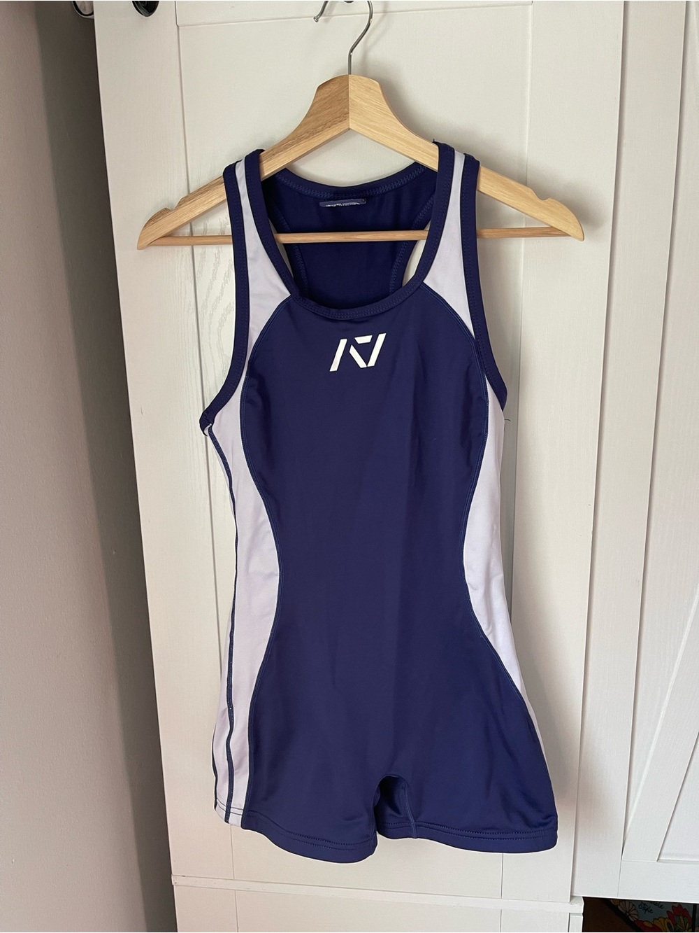 A7 women singlet size S, great condition!